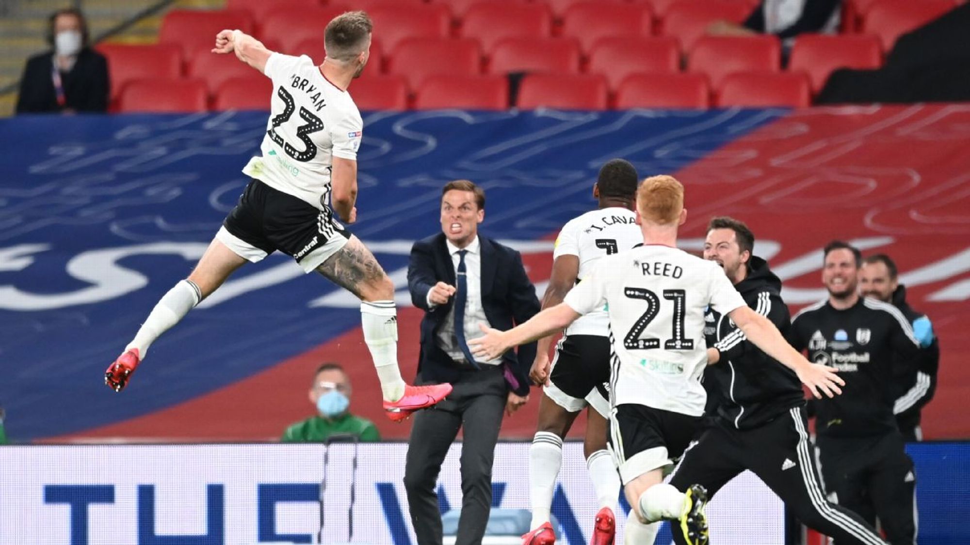 继续沿用球 继续沿用球